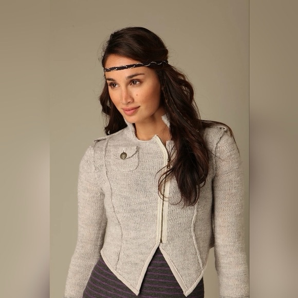 Free People Jackets & Blazers - ♥️ RARE Free People Gray Military Zip Up Knit Sweater Jacket